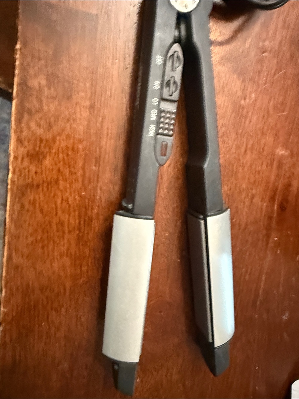 Ceramic Flat Hair Straightener - Silver and Black